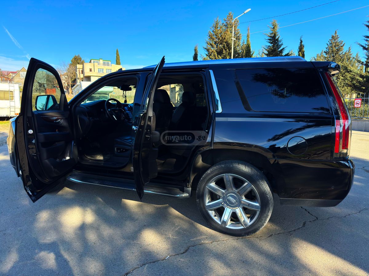 Cadillac Luxury 4WD sport — миниатюра 7