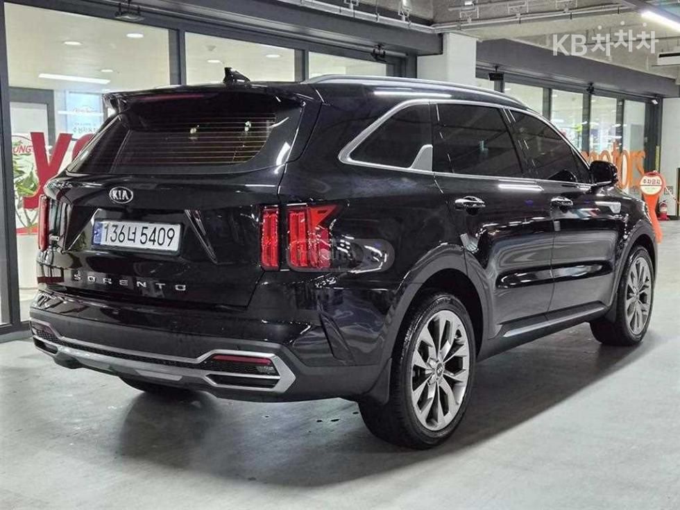 Kia Sorento - фото 4