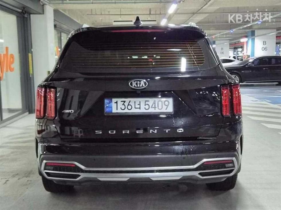 Kia Sorento - фото 5