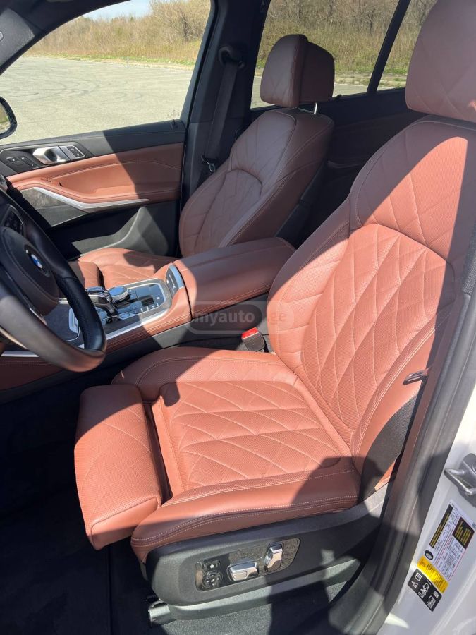 BMW xDrive40i 4dr All-Wheel Drive — миниатюра 6