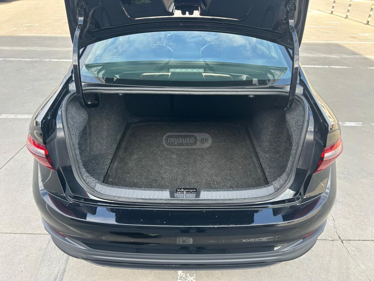 Volkswagen Jetta - фото 11