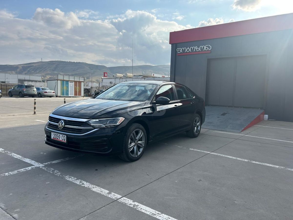 Volkswagen Jetta - фото 2