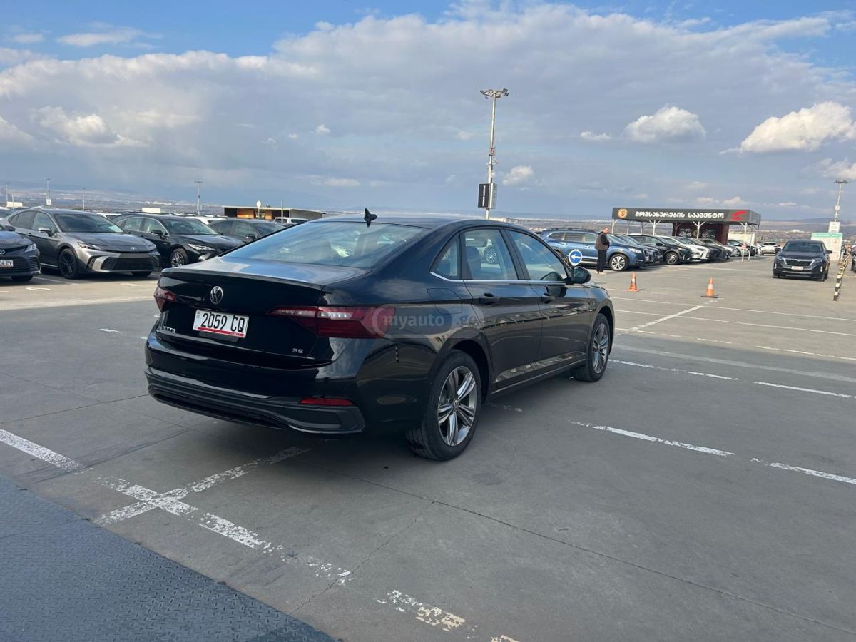 Volkswagen Jetta - фото 6