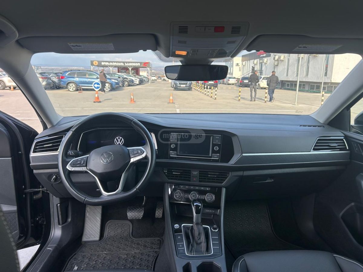 Volkswagen Jetta - фото 9