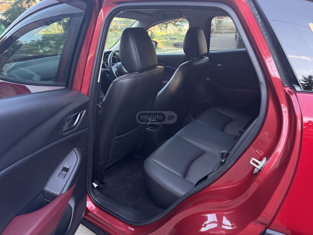 Mazda CX-3 - фото 12