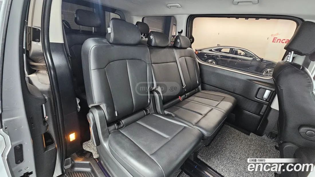Hyundai Staria 2025 — миниатюра 12