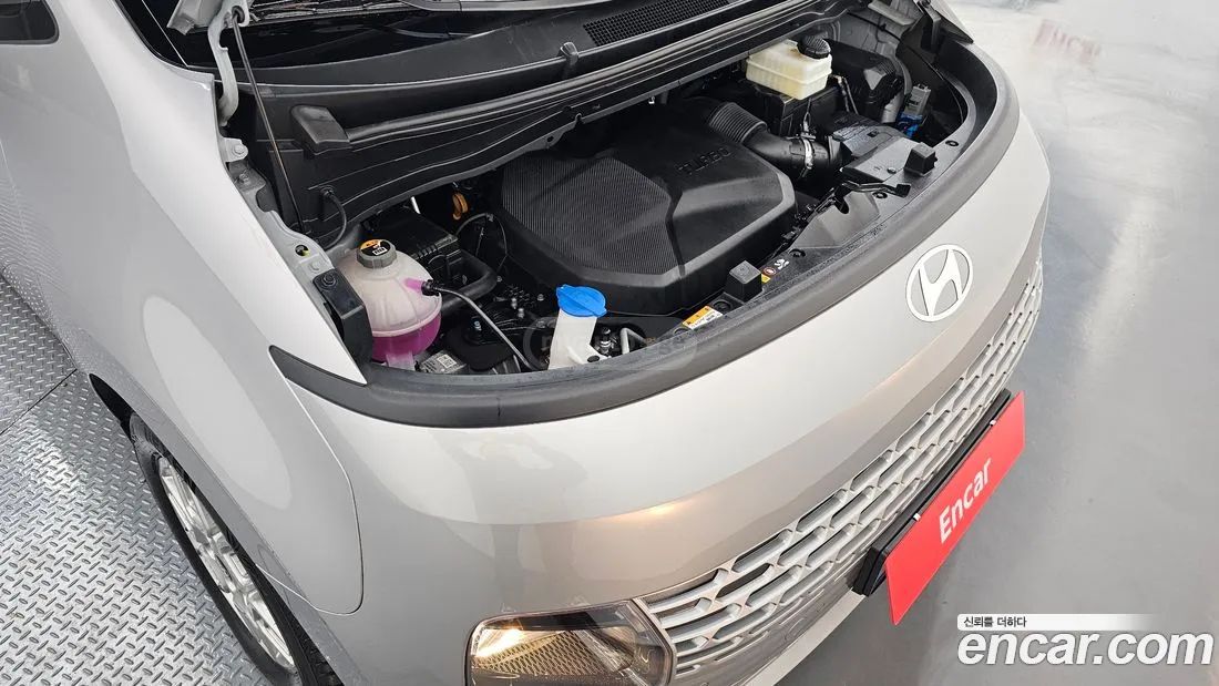 Hyundai Staria 2025 — миниатюра 6