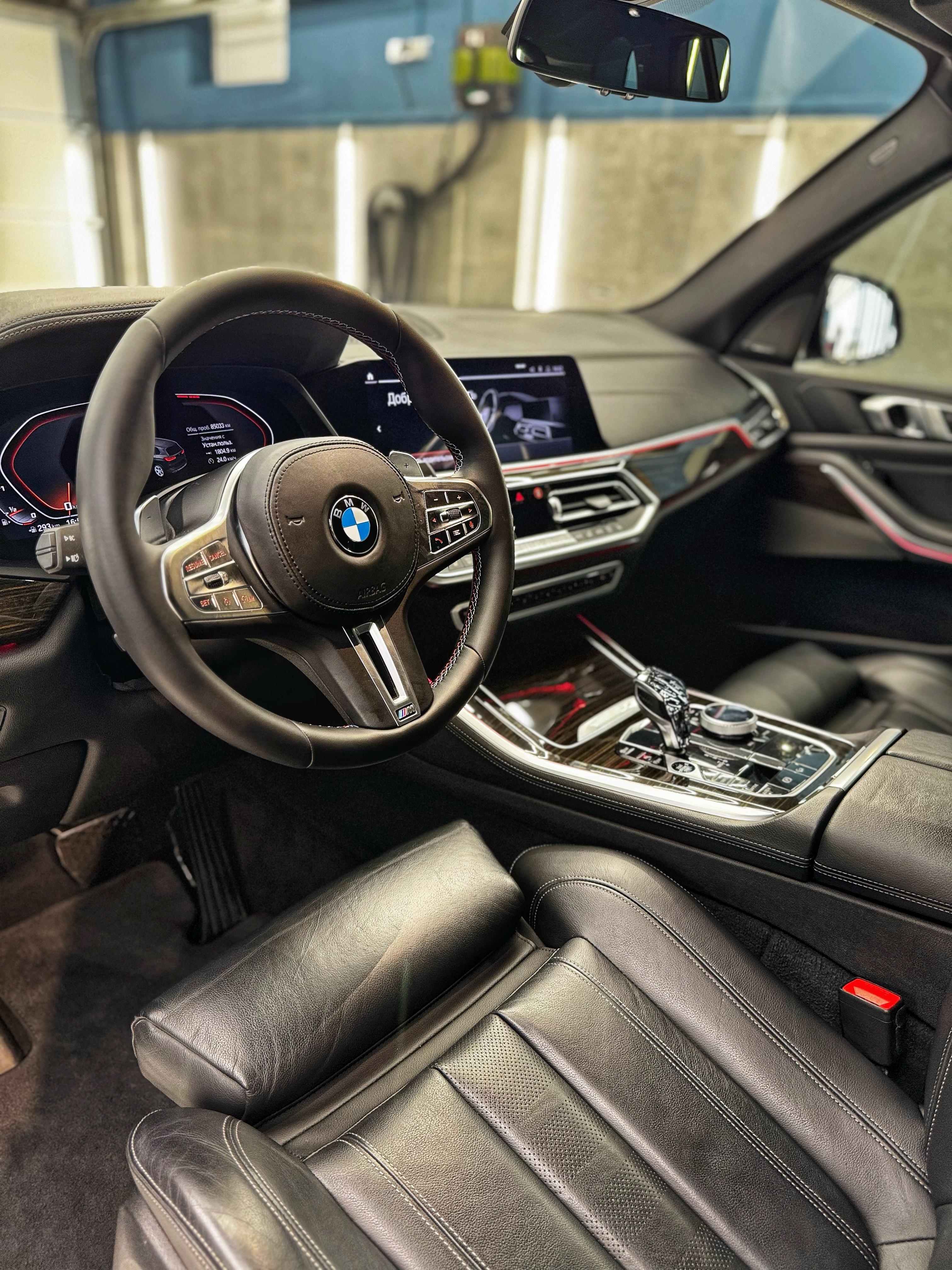 BMW X5 - фото 6