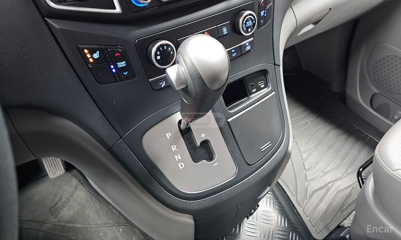 Hyundai Starex - фото 9
