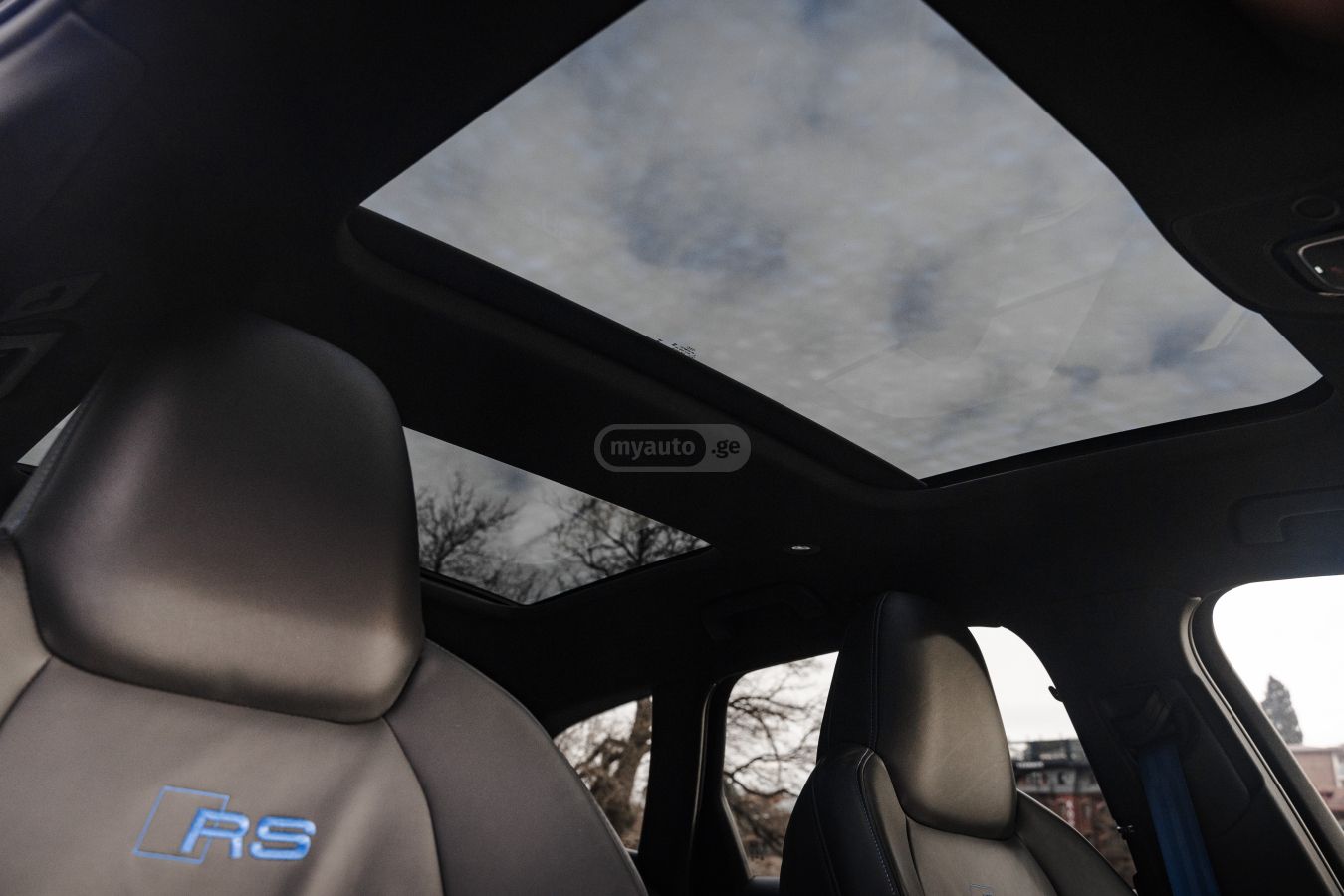 Audi 4.0T 4dr All-Wheel Drive quatt — миниатюра 8