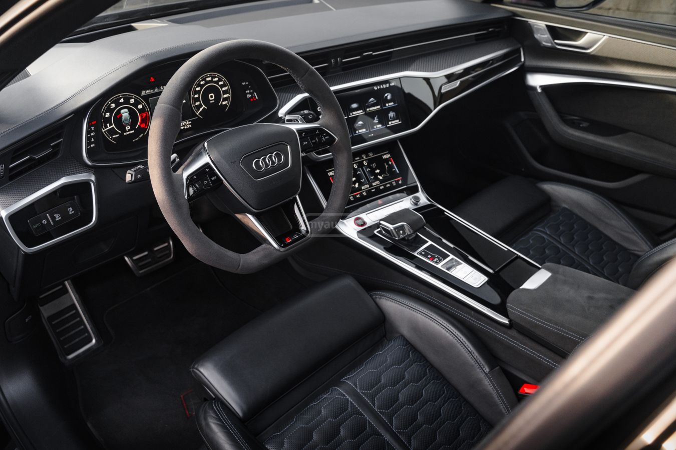 Audi 4.0T 4dr All-Wheel Drive quatt — миниатюра 9