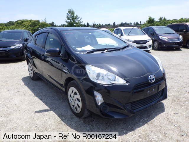 Toyota Aqua - фото 13