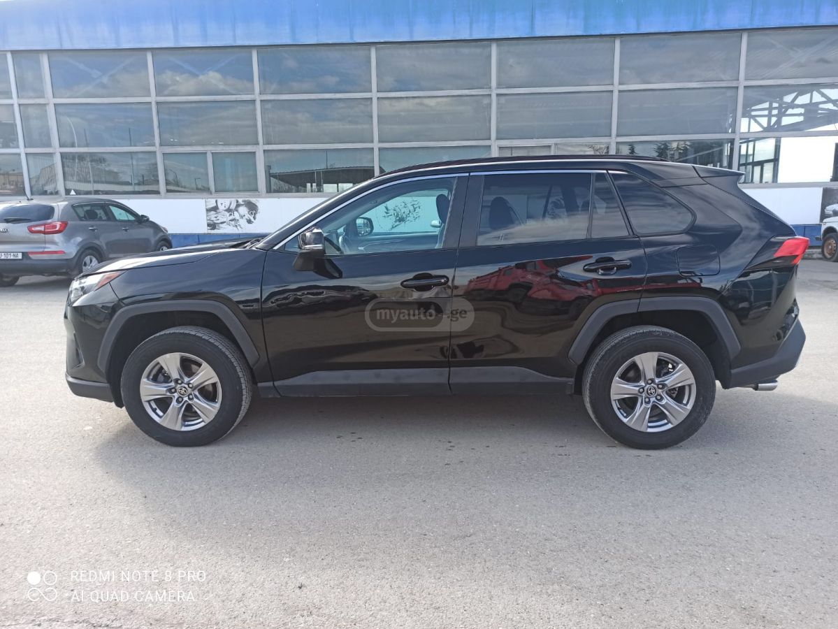 Toyota RAV 4 - фото 2