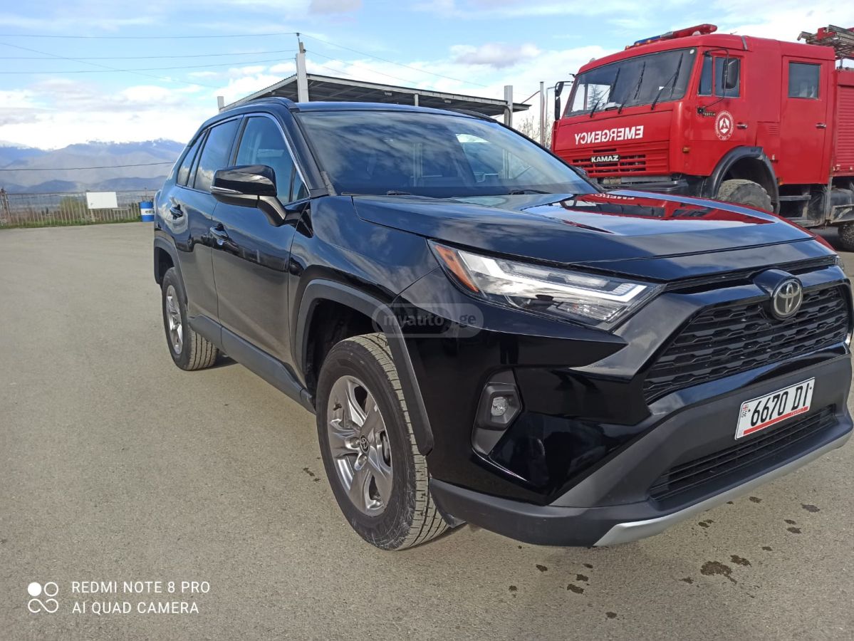 Toyota RAV 4 - фото 4