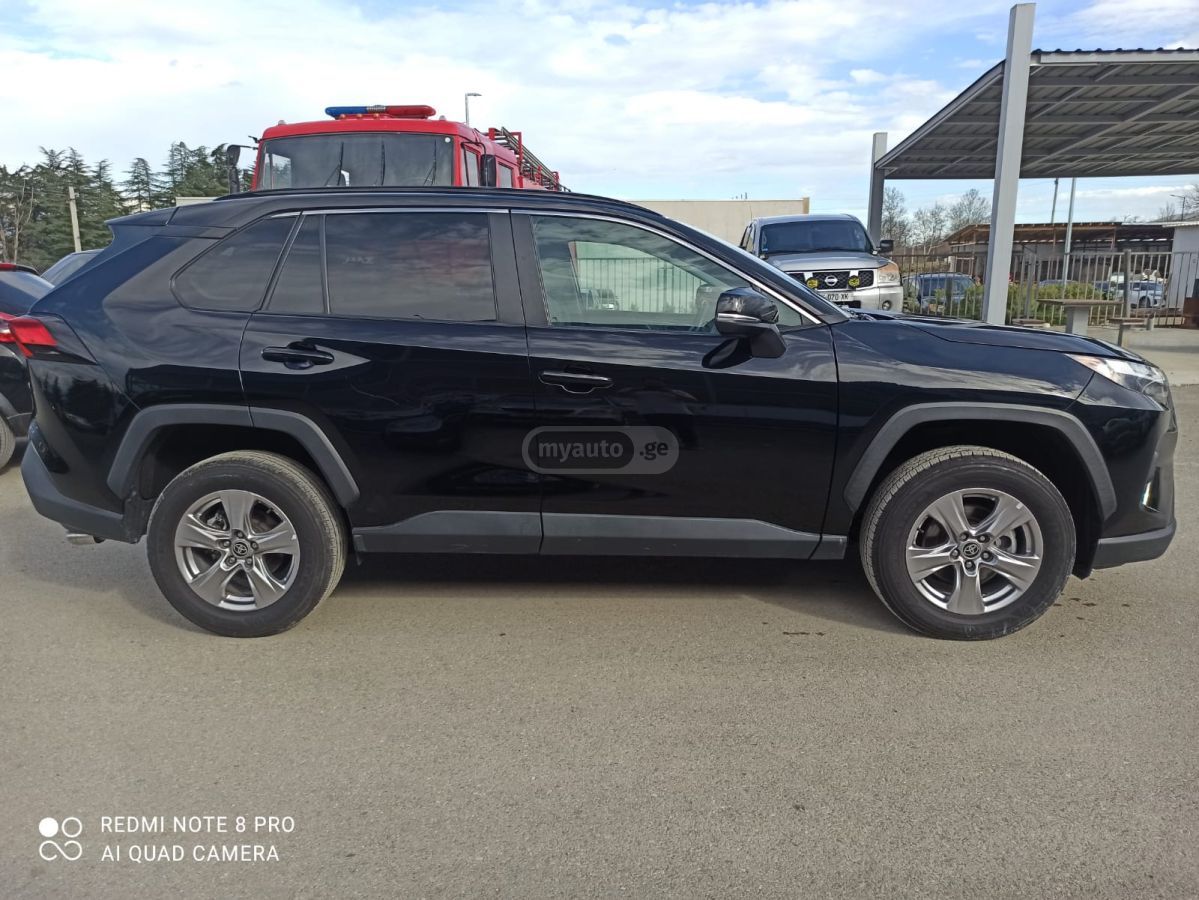 Toyota RAV 4 - фото 5