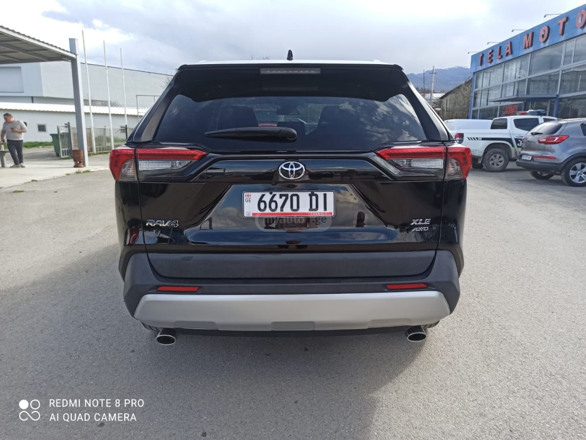 Toyota RAV 4 - фото 9