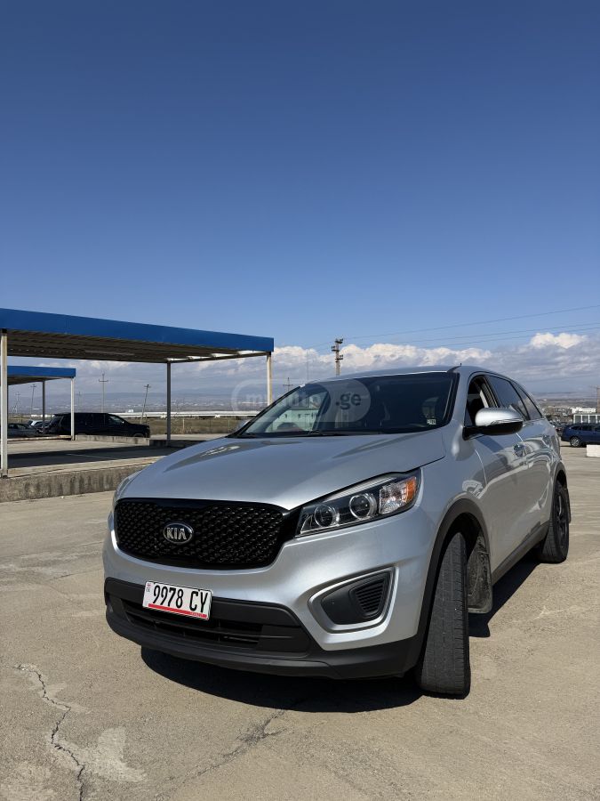 Kia Sorento - фото 1