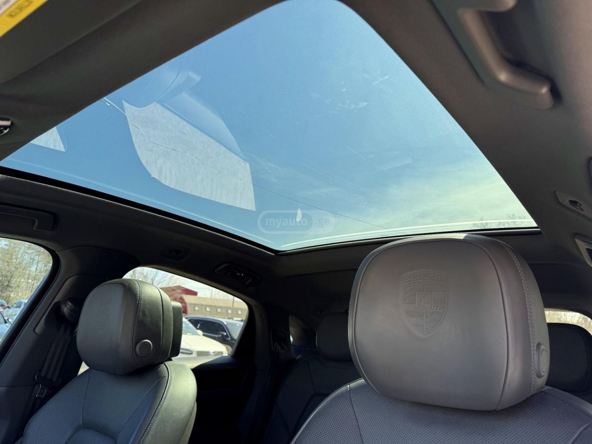 Porsche Cayenne - фото 11