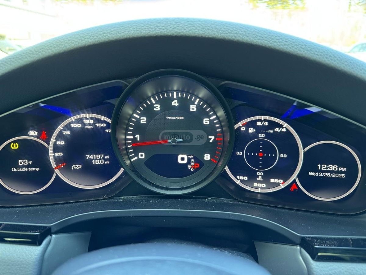 Porsche Cayenne - фото 9