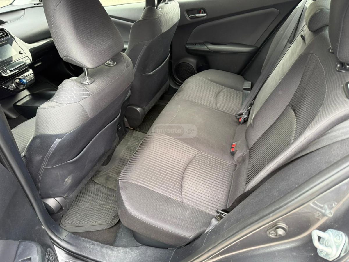 Toyota Prius - фото 9
