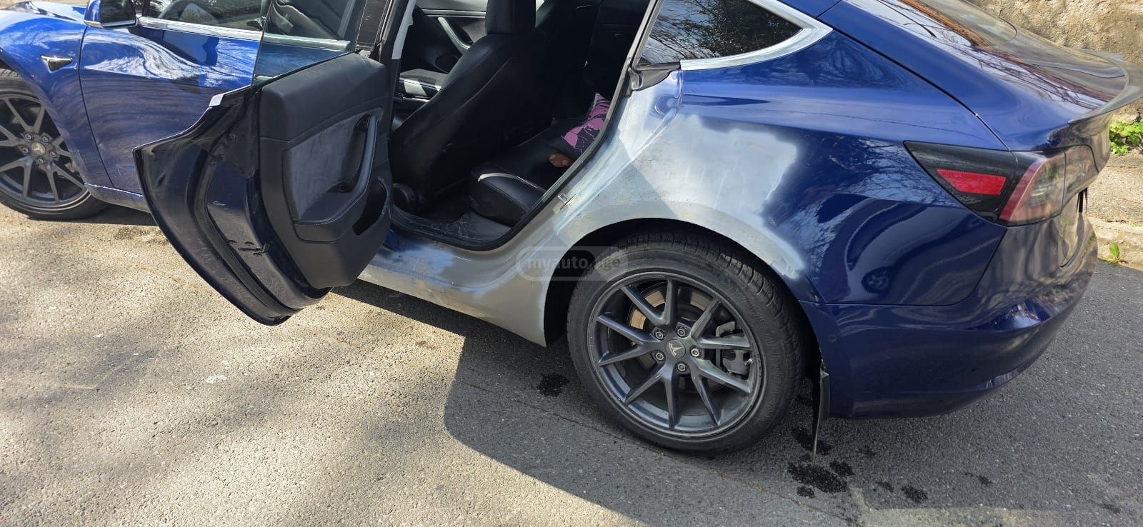 Tesla Model 3 - фото 7