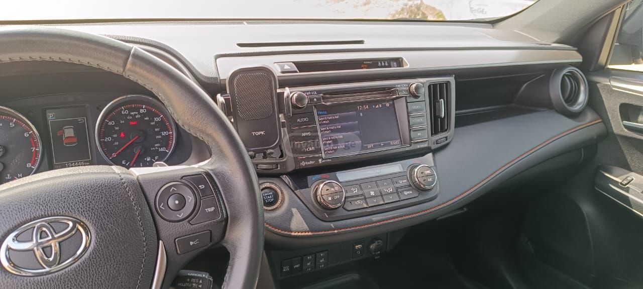 Toyota RAV 4 - фото 7