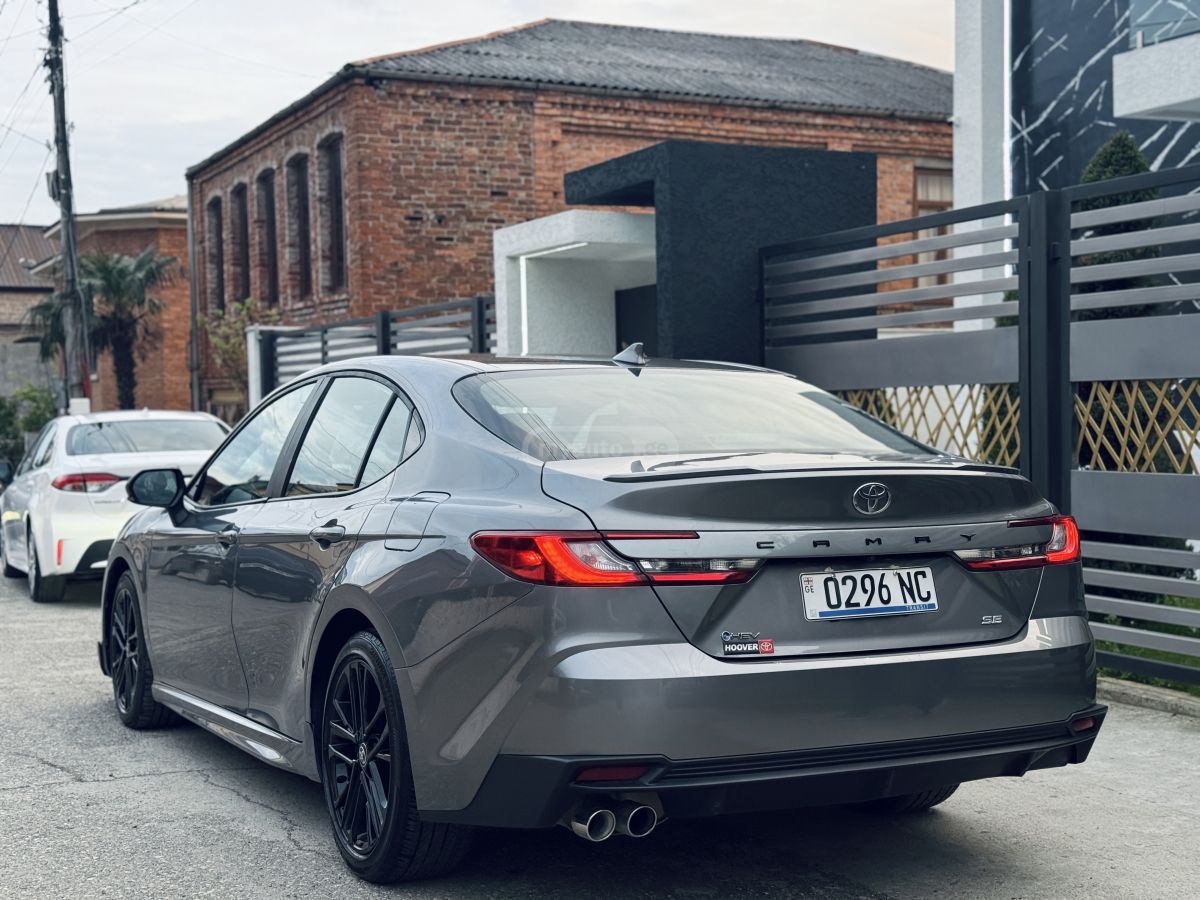 Toyota Camry - фото 5