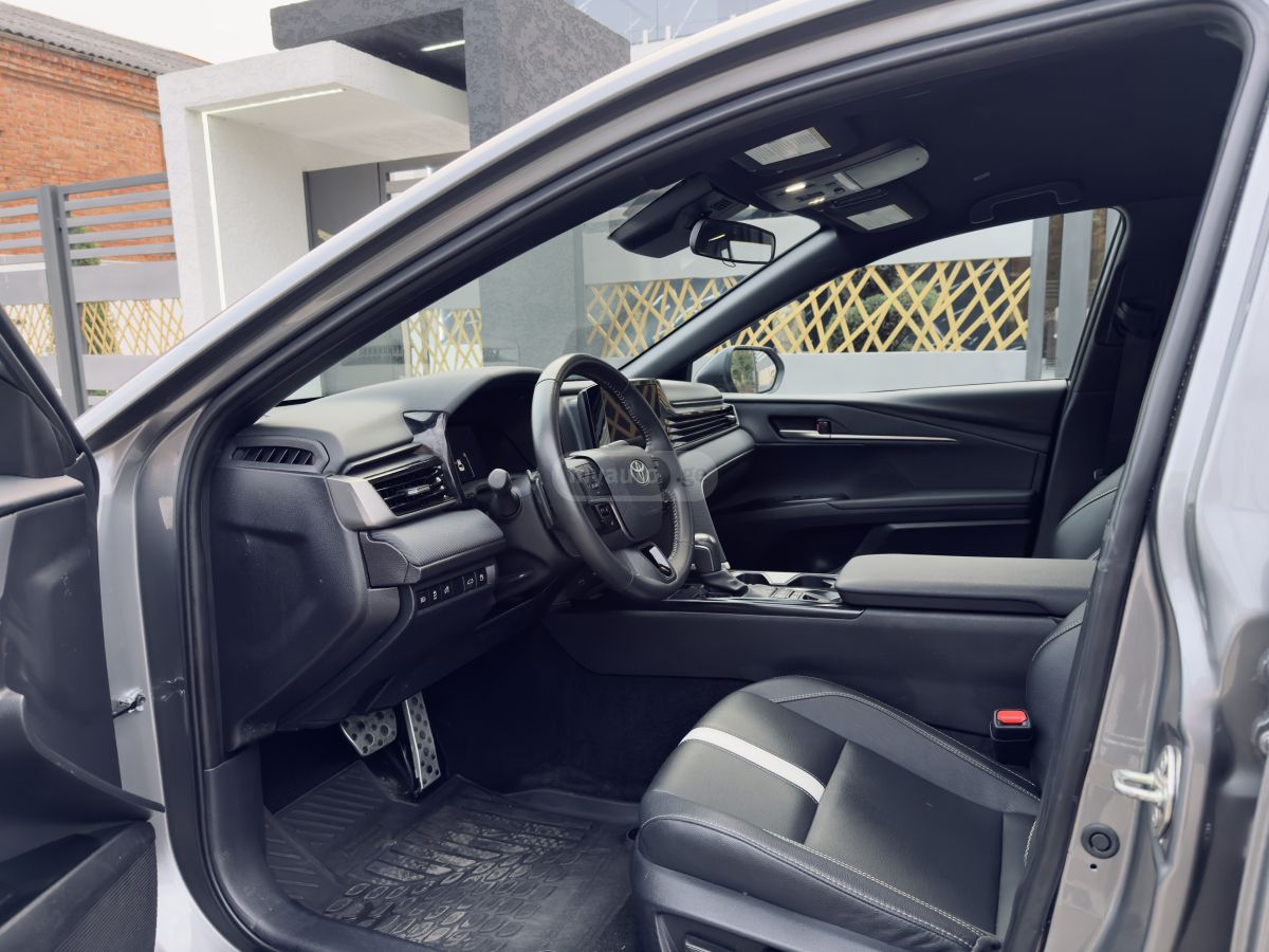 Toyota Camry - фото 9