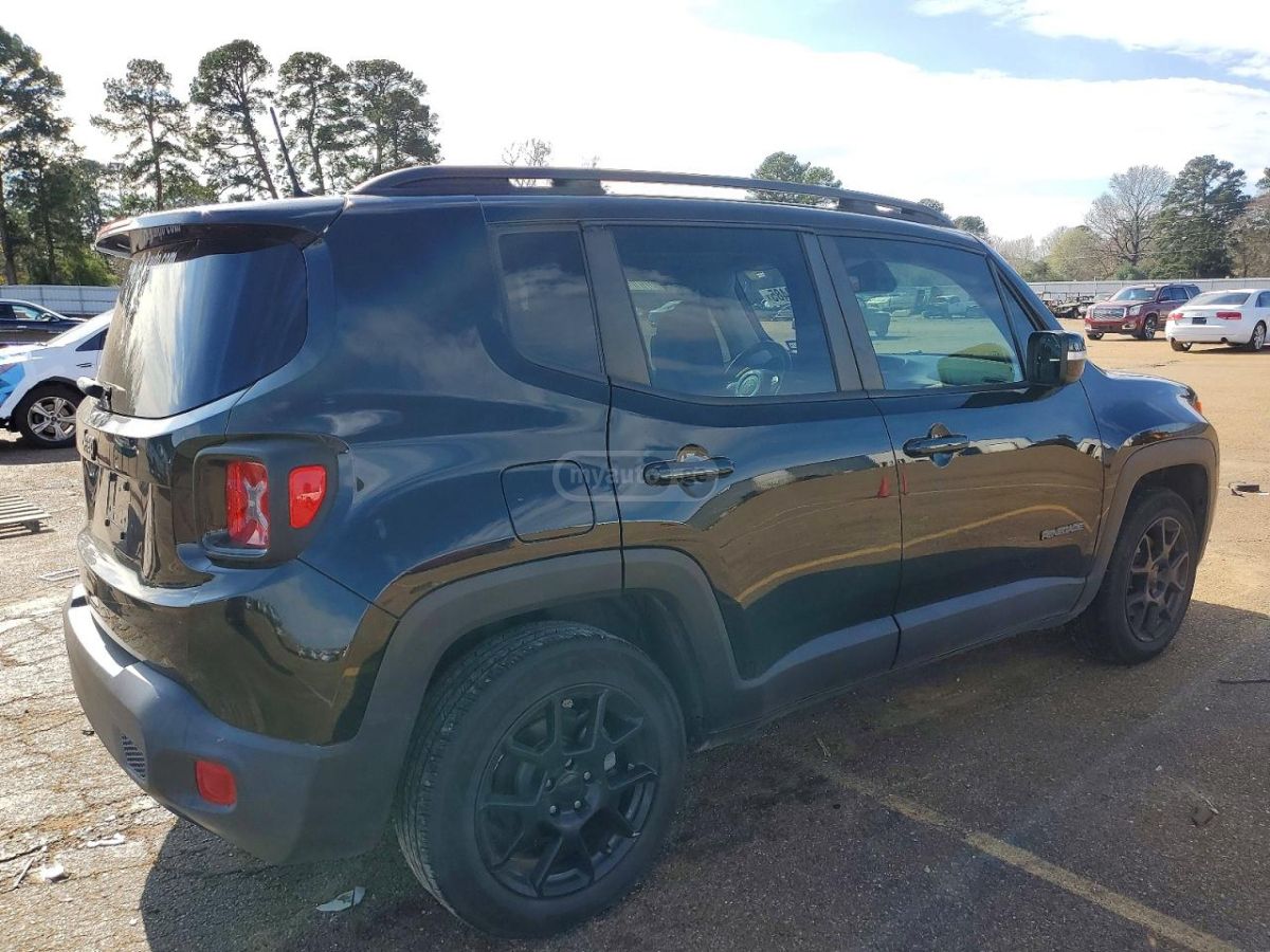 Jeep Renegade - фото 1