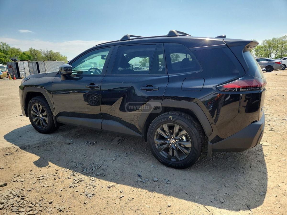 Toyota Rav 4 - фото 3