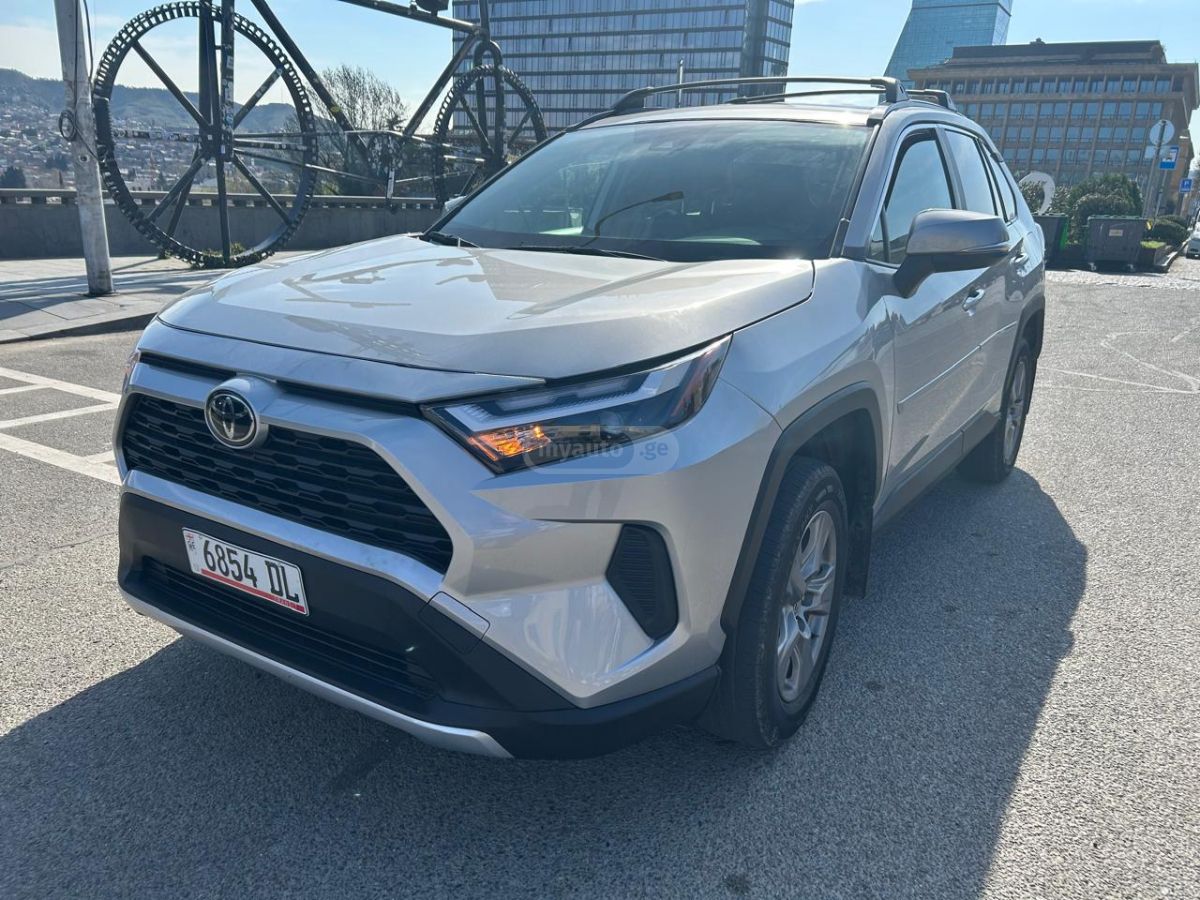 Toyota RAV 4 - фото 6