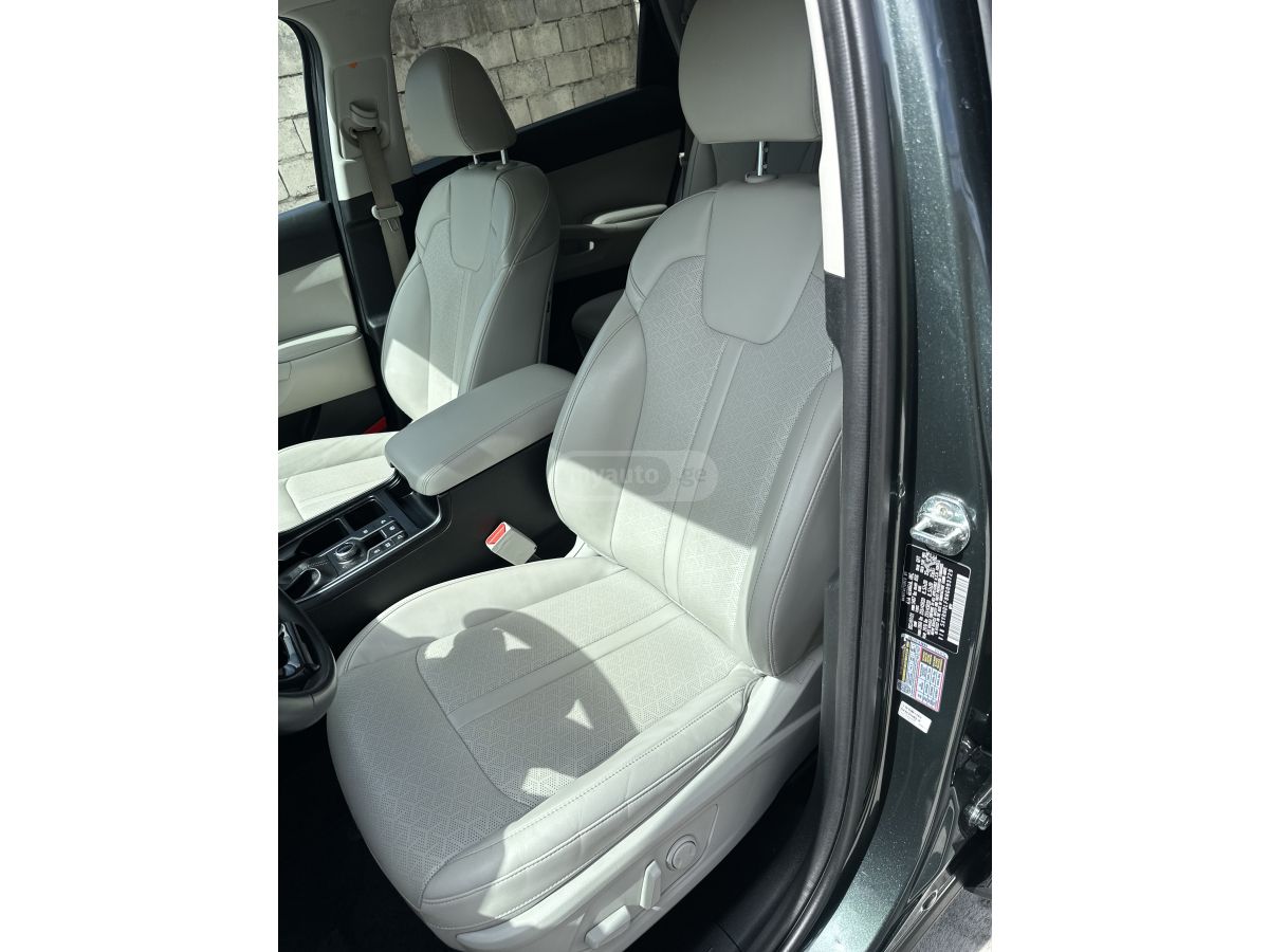 Kia Sorento - фото 12