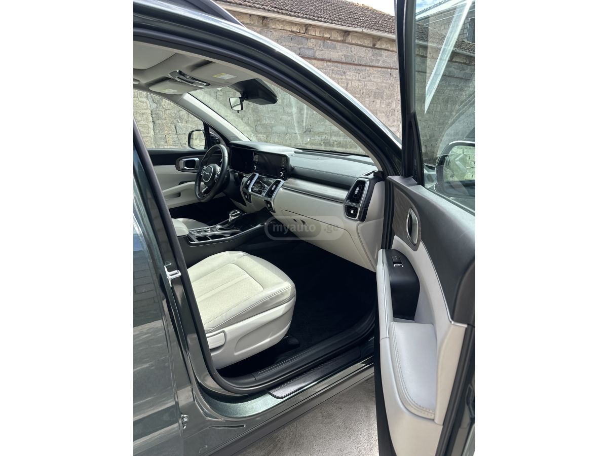 Kia Sorento - фото 15