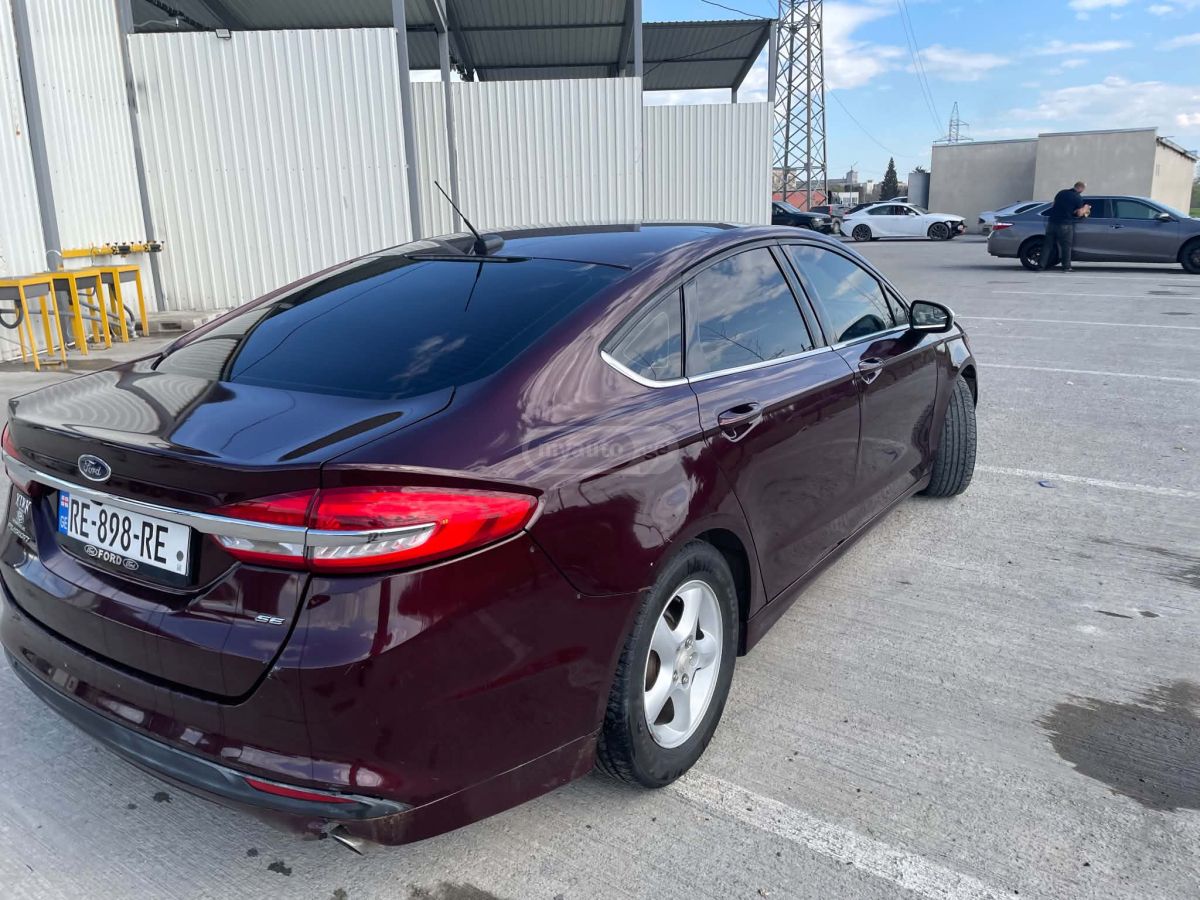 Ford Fusion - фото 4