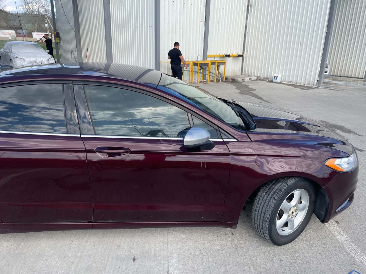 Ford Fusion - фото 6