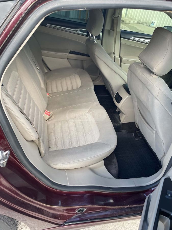 Ford Fusion - фото 7