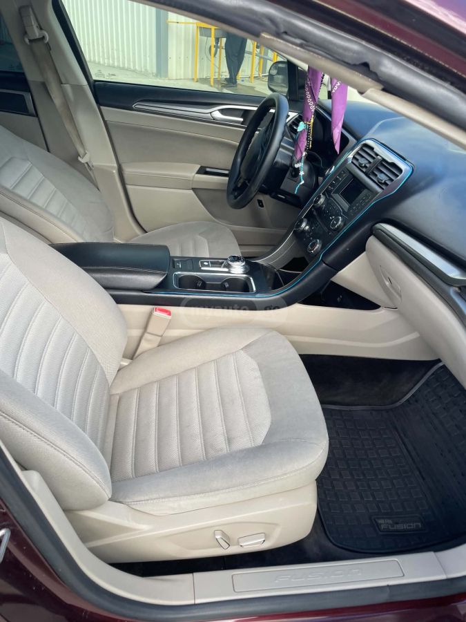 Ford Fusion - фото 8