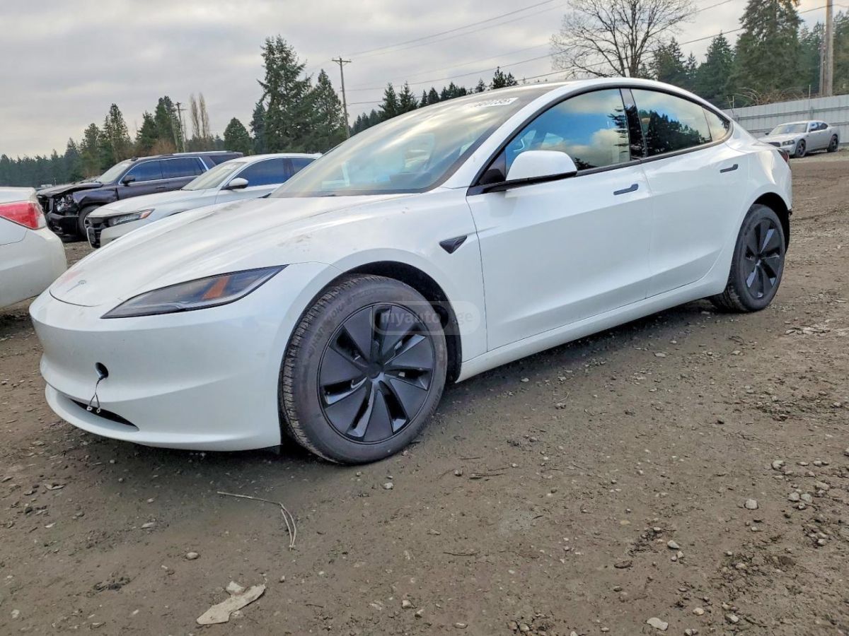 Tesla Model 3 2025 — миниатюра 1