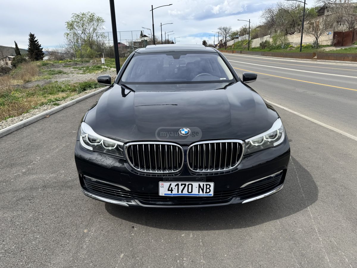 BMW 740 - фото 2