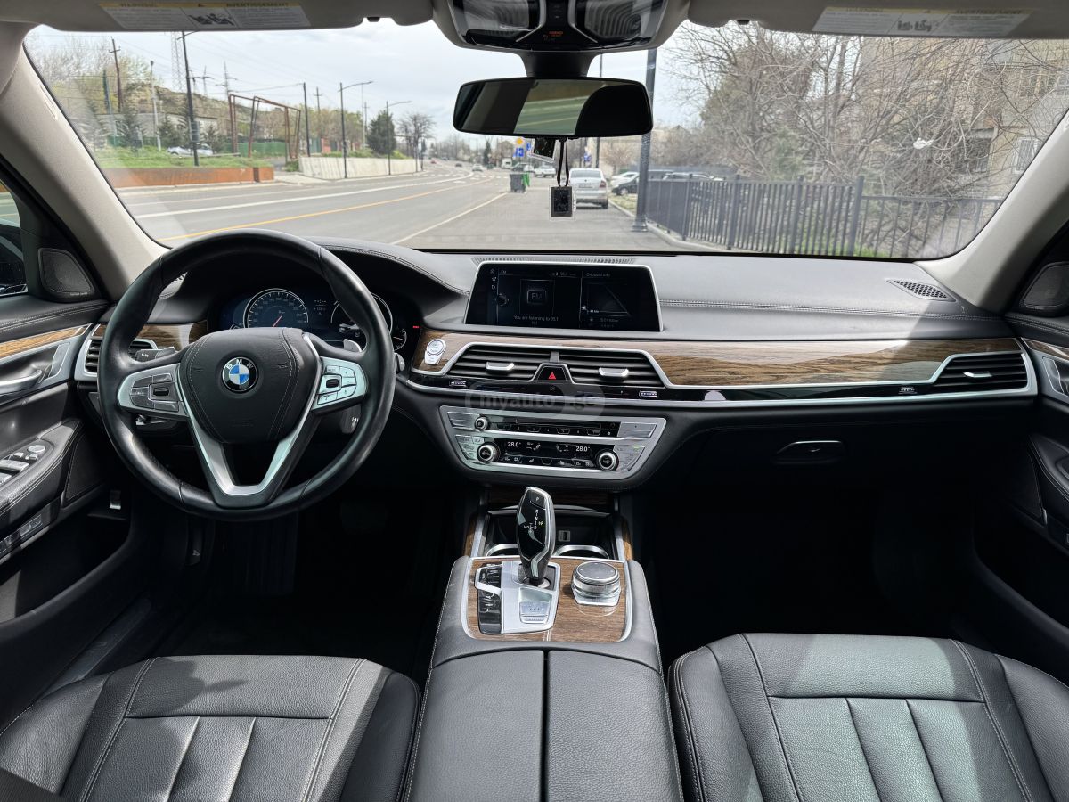 BMW 740 - фото 7