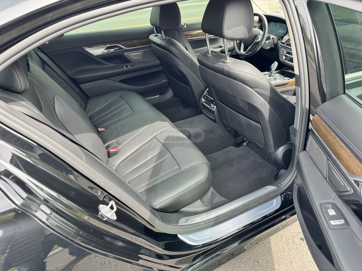 BMW 740 - фото 8