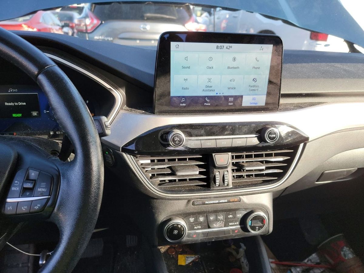 Ford Escape - фото 8