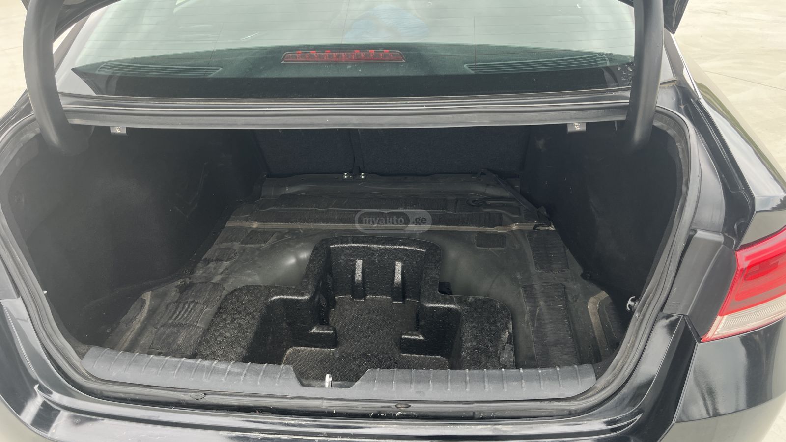 Kia Optima - фото 8