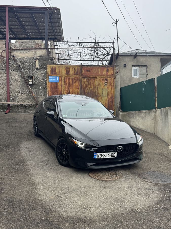 Mazda Mazda 3 - фото 2