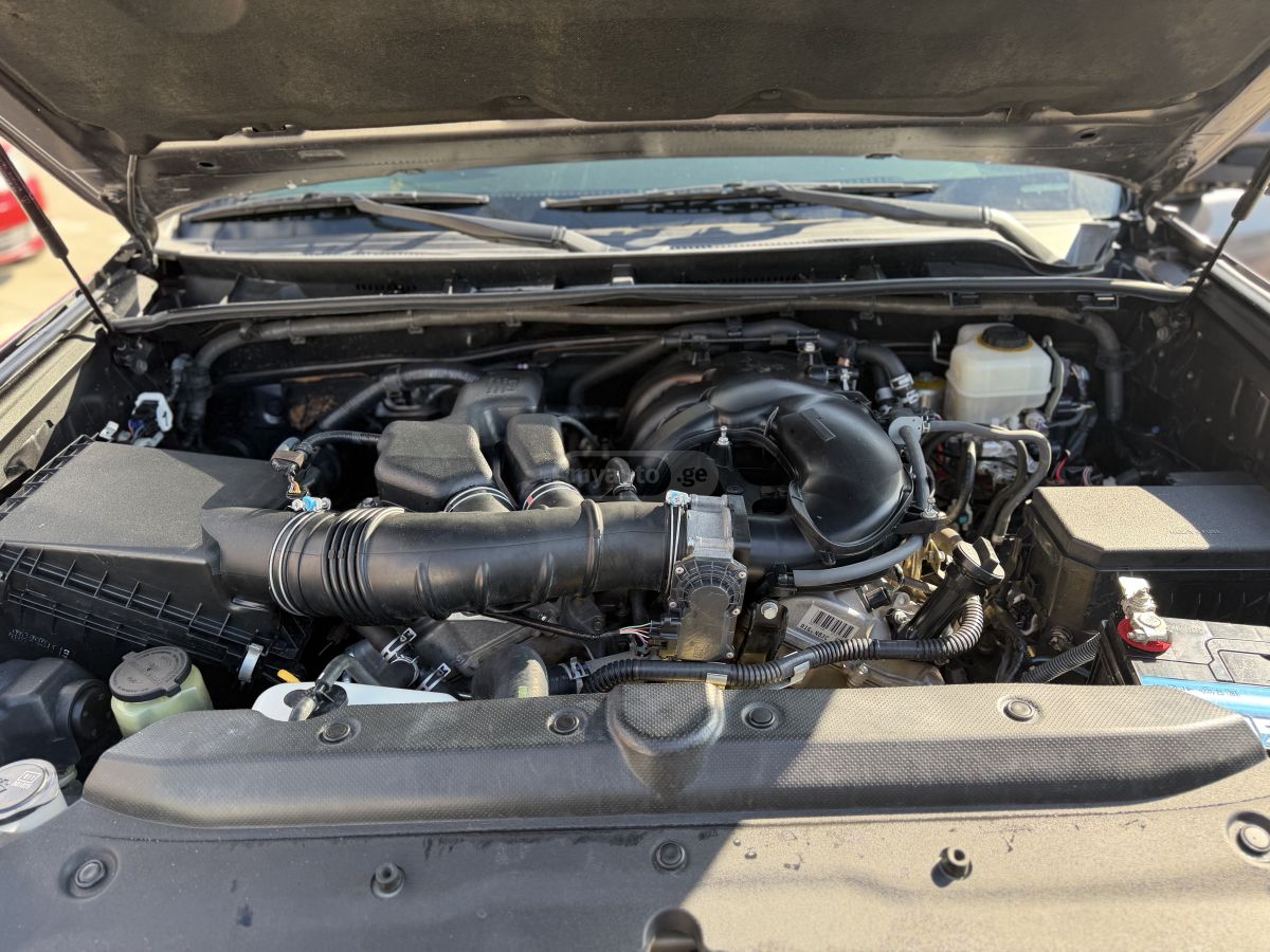 Toyota 4 Runner - фото 13