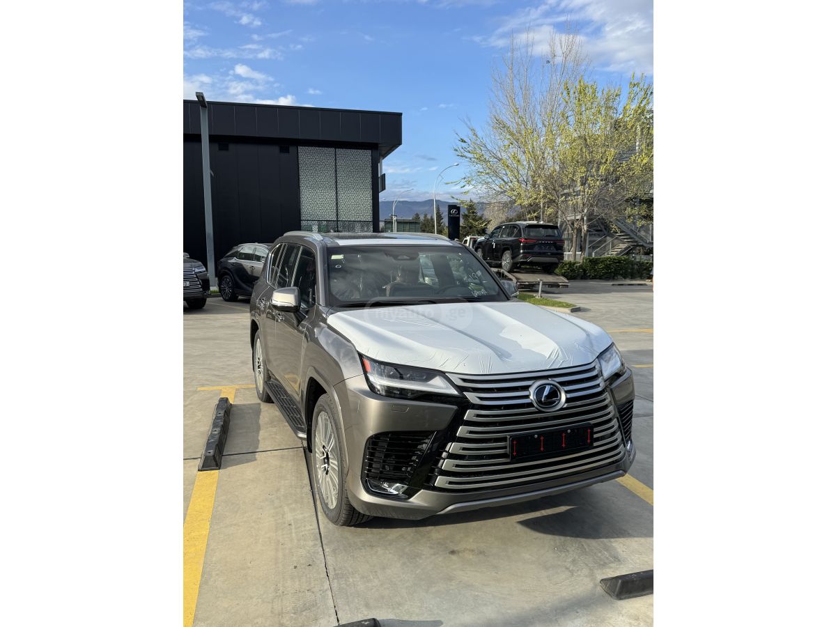 Lexus LX 500 - фото 1