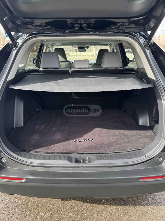 Toyota RAV 4 - фото 12