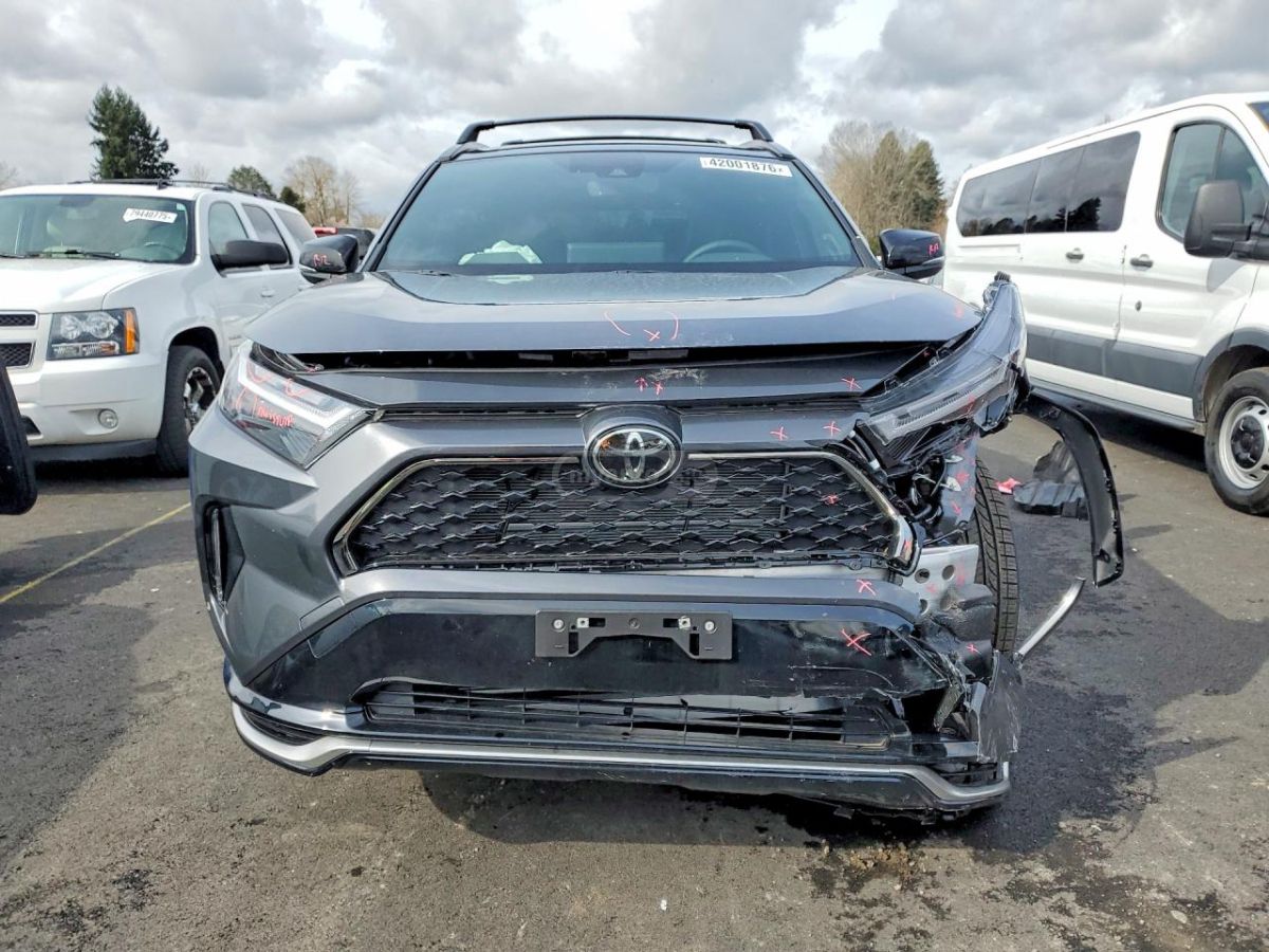 Toyota Rav 4 - фото 5