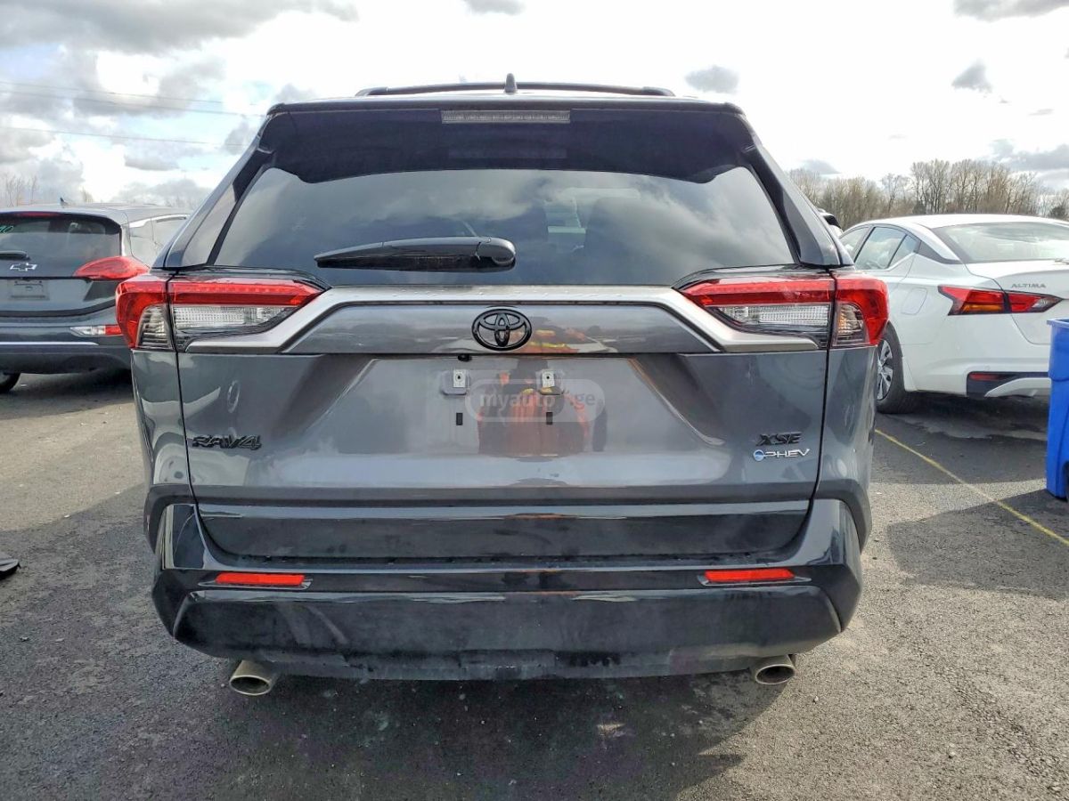 Toyota Rav 4 - фото 6