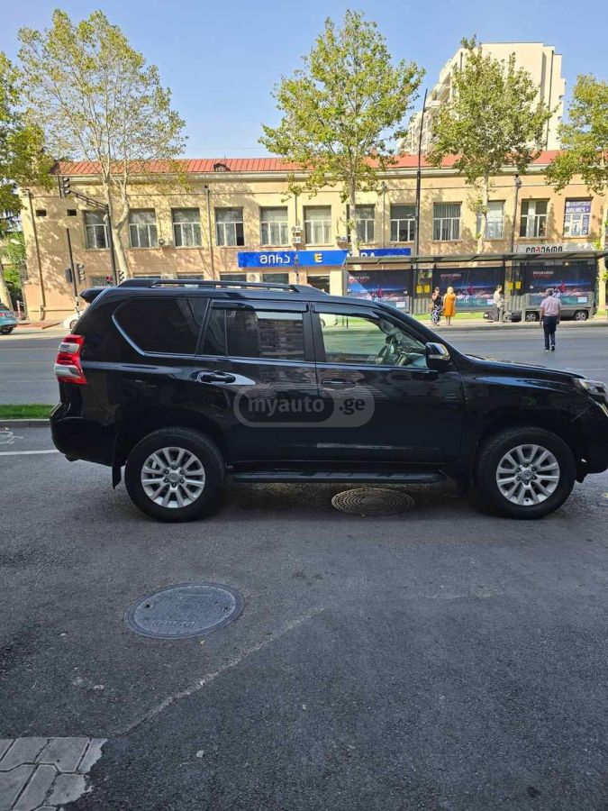 Toyota Land Cruiser Prado - фото 5